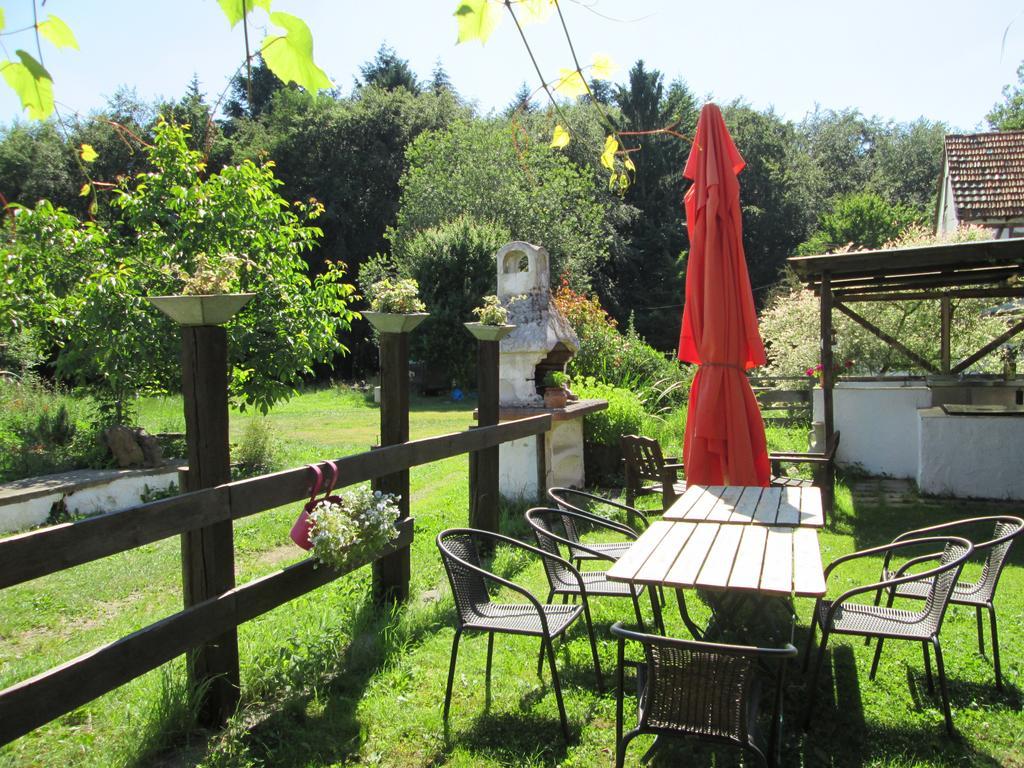 Schorfelder Hof Guest House Gondershausen Eksteriør bilde