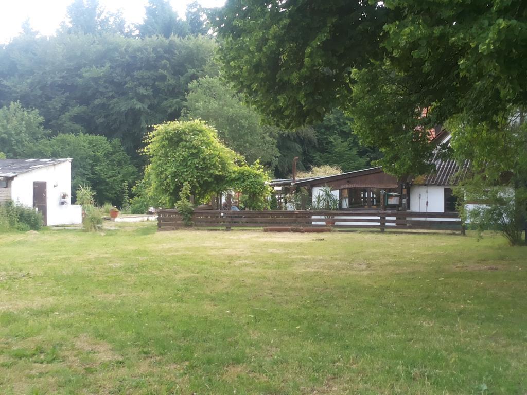Schorfelder Hof Guest House Gondershausen Eksteriør bilde